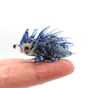 Egel stekelvarken miniatuur kleine beeldjes dieren handgeblazen glaskunst collectible cadeau huisdecoratie (marmer)