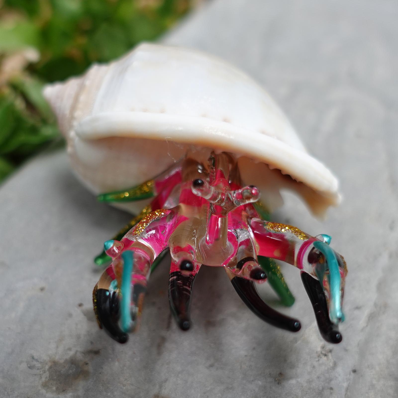 貝殻ヤドカリの置物 吹きガラスペイントミックス 天然ホワイトシェル