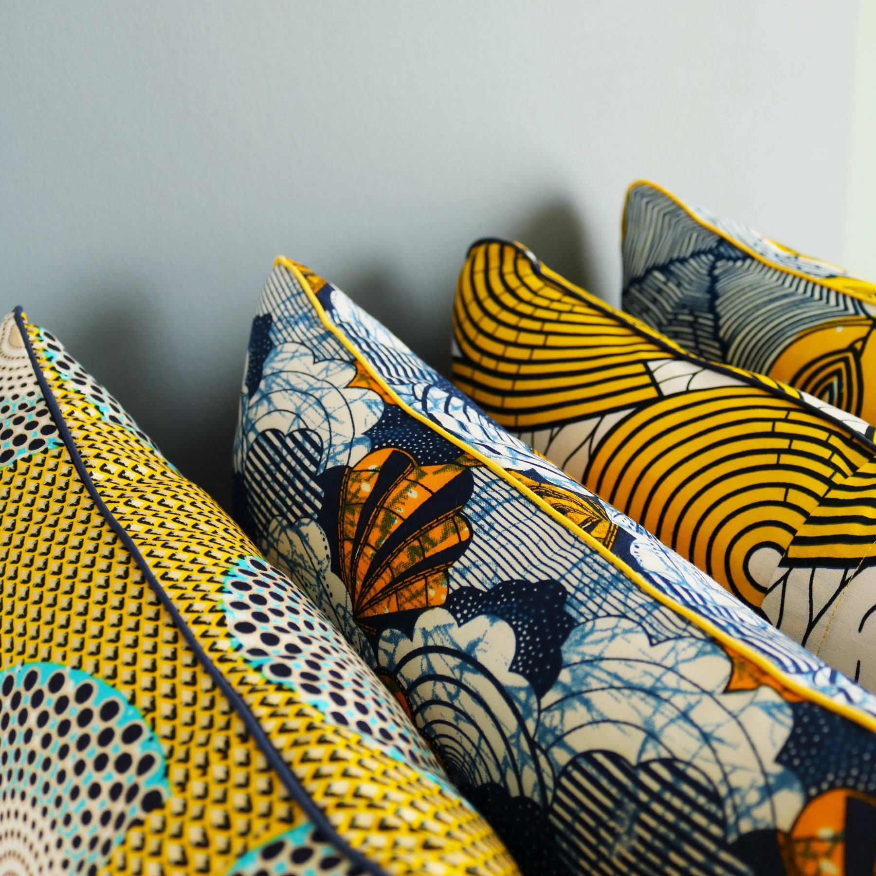 Sur Commande // Coussins Wax ou Housses de Coussins Pour Décoration Unique, Conseils Déco Assortir L