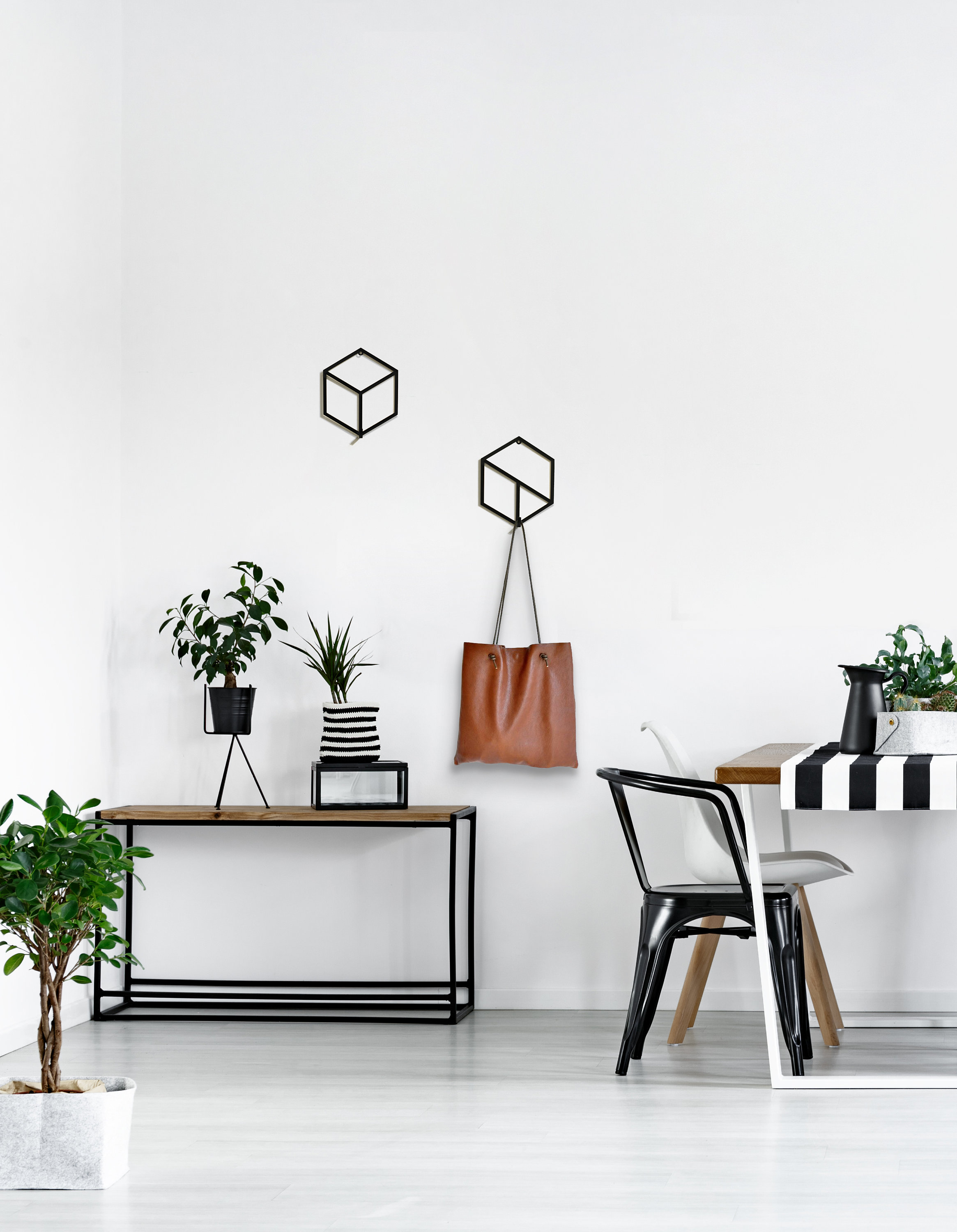 Ensemble de 2 Cintres Muraux Modernes Par Glyphes