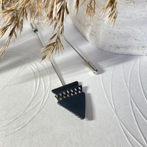 Leather &quot;filule&quot; brooch - brooch - leather brooch - leather