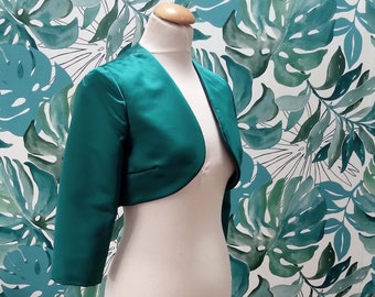long-sleeved bolero in emerald green satin