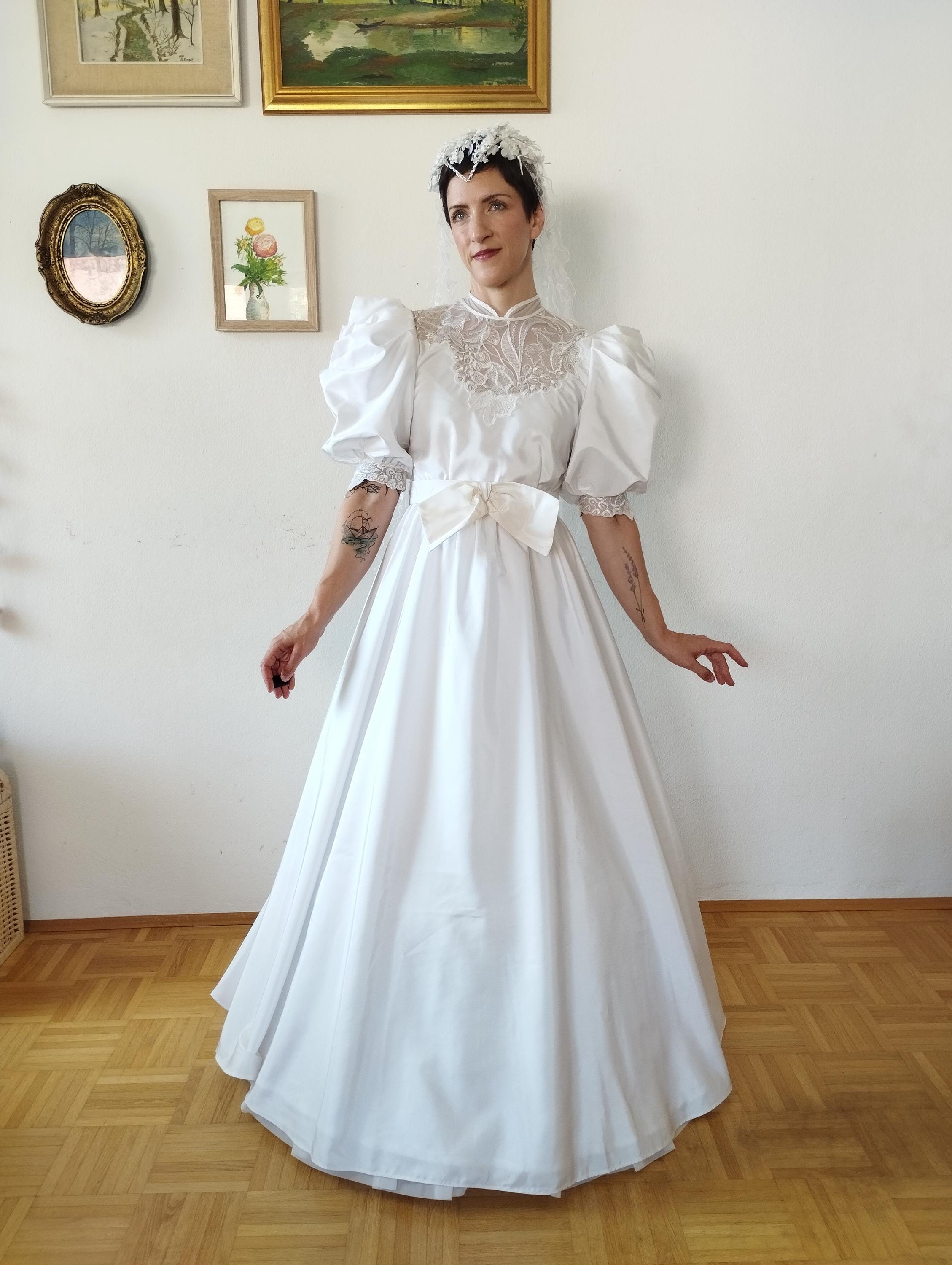 Robe de mariée vintage des années 80 France