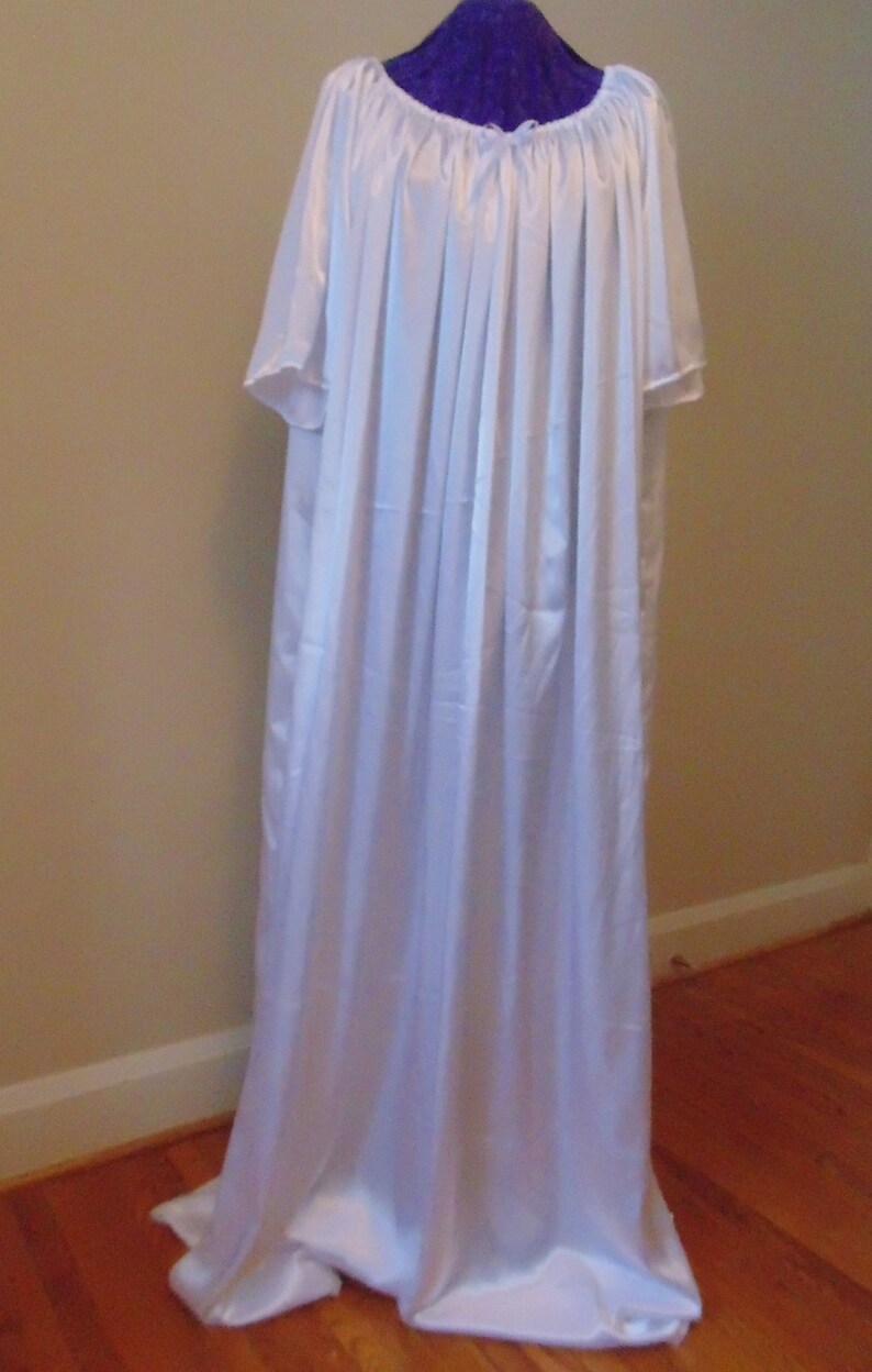 customized night gown