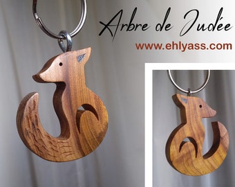 Porte-clés en bois Petit Loup fait-main par Ehlyass