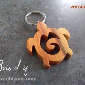 Handmade Turtle Wooden Keychain by Ehlyass
