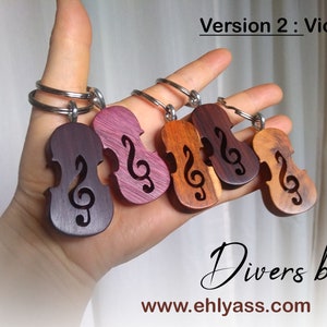 Handmade wooden violin or cello keychain by Ehlyass