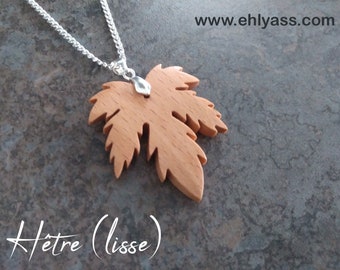 Pendentif en bois Feuille d'érable fait-main par Ehlyass