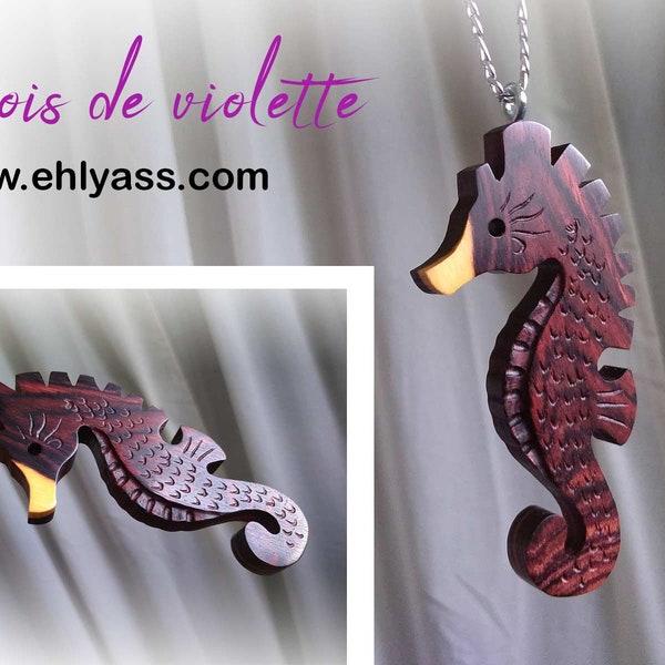 Amulette en bois Hippocampe fait-main par Ehlyass