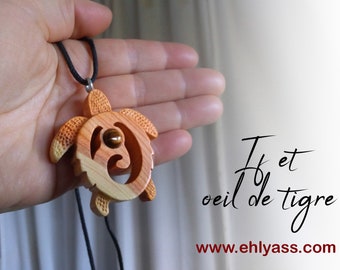 Turtle 2 hanger amulet in hout en steen handgemaakt door Ehlyass