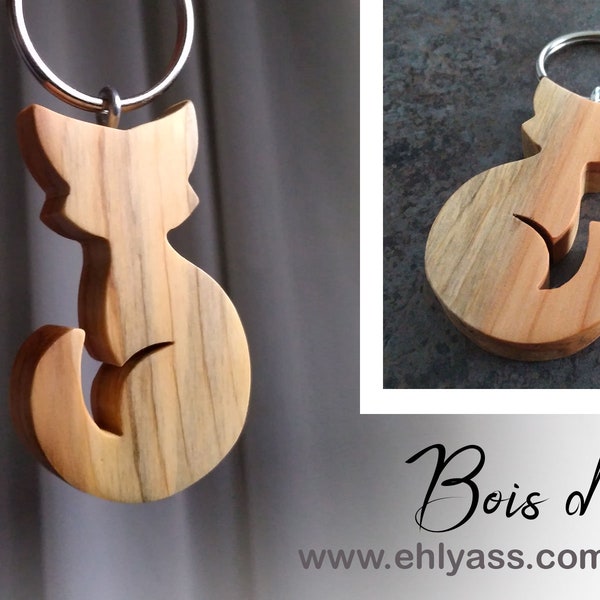 Handmade wooden cat keychain 2 by Ehlyass