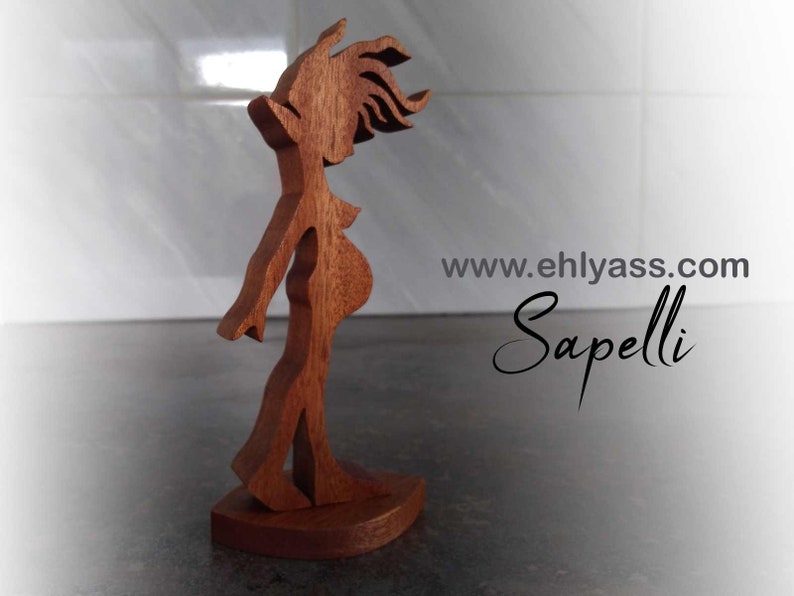 Handgemaakte zwangere fee houten sculptuur van Ehlyass afbeelding 3