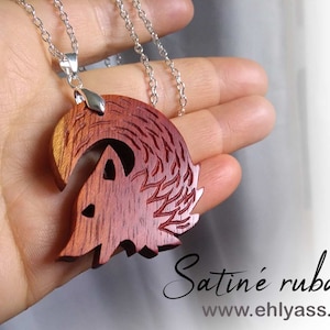Wooden pendant Wolf howling at the moon handmade by Ehlyass