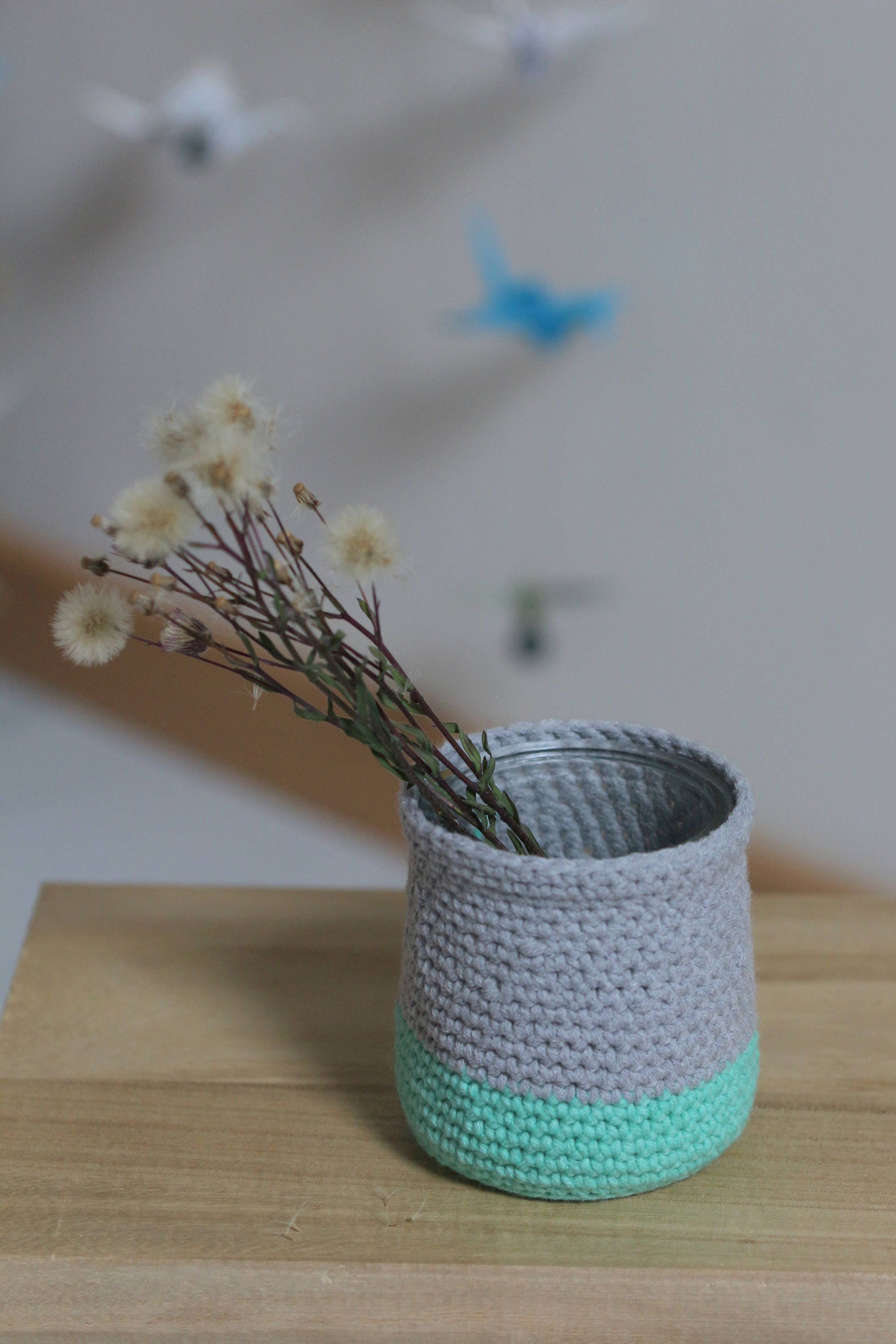 Cache Pot Au Crochet, Gris, Vert Menthe, Pièce Unique Faite Main, Objet Textile, Pot de Fleur, Vase 