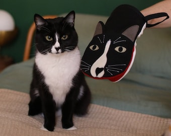 Custom Cat Oven Mitt | Unique Personalized Cat Kitchen Glove | Gift for Cat Owner