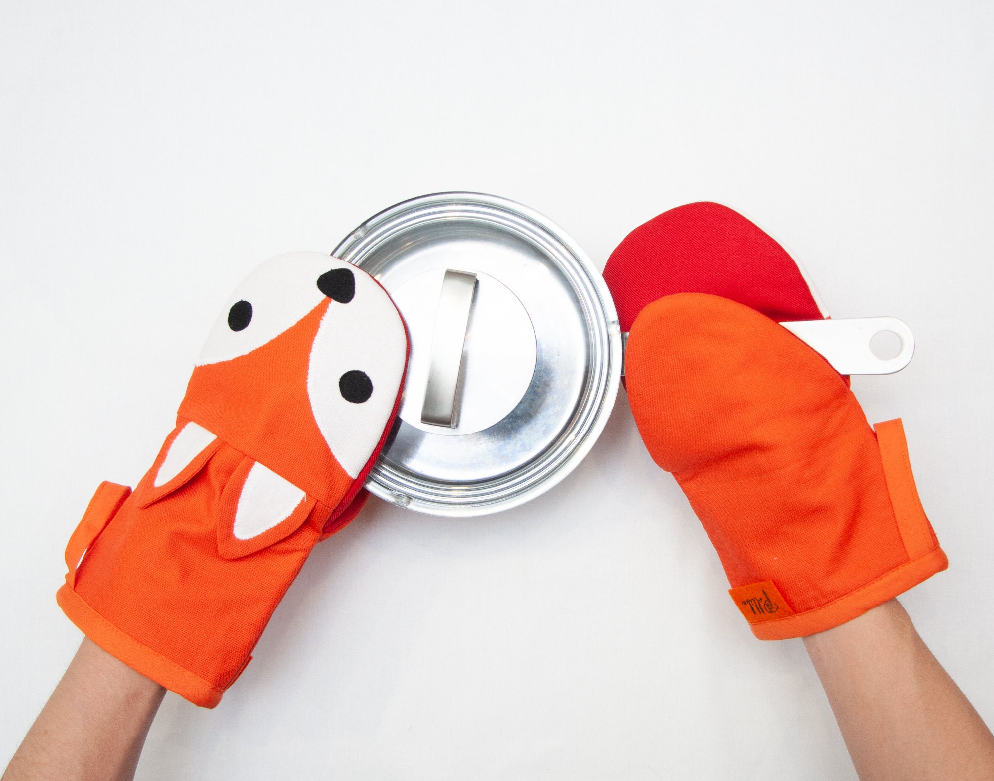 Cartoon Oven Mitts Cute Hippo Microwave Use Anti Scald Gloves Kitchen  Bakeware - China Oven Mitts and Bake Glove price