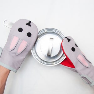 Cute Bunny Oven Mitt | Kitchen Glove for Rabbit lover | Host gift