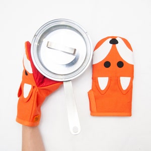 Fox Oven Mitt Character Pot Glove for your Kitchen image 4