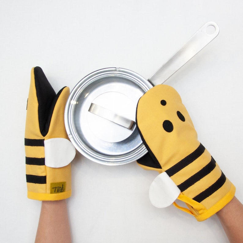 Cute Bumble Bee Oven Mitt Sustainable Honey Bee Kitchen Glove and Pot Holder gift set zdjęcie 3