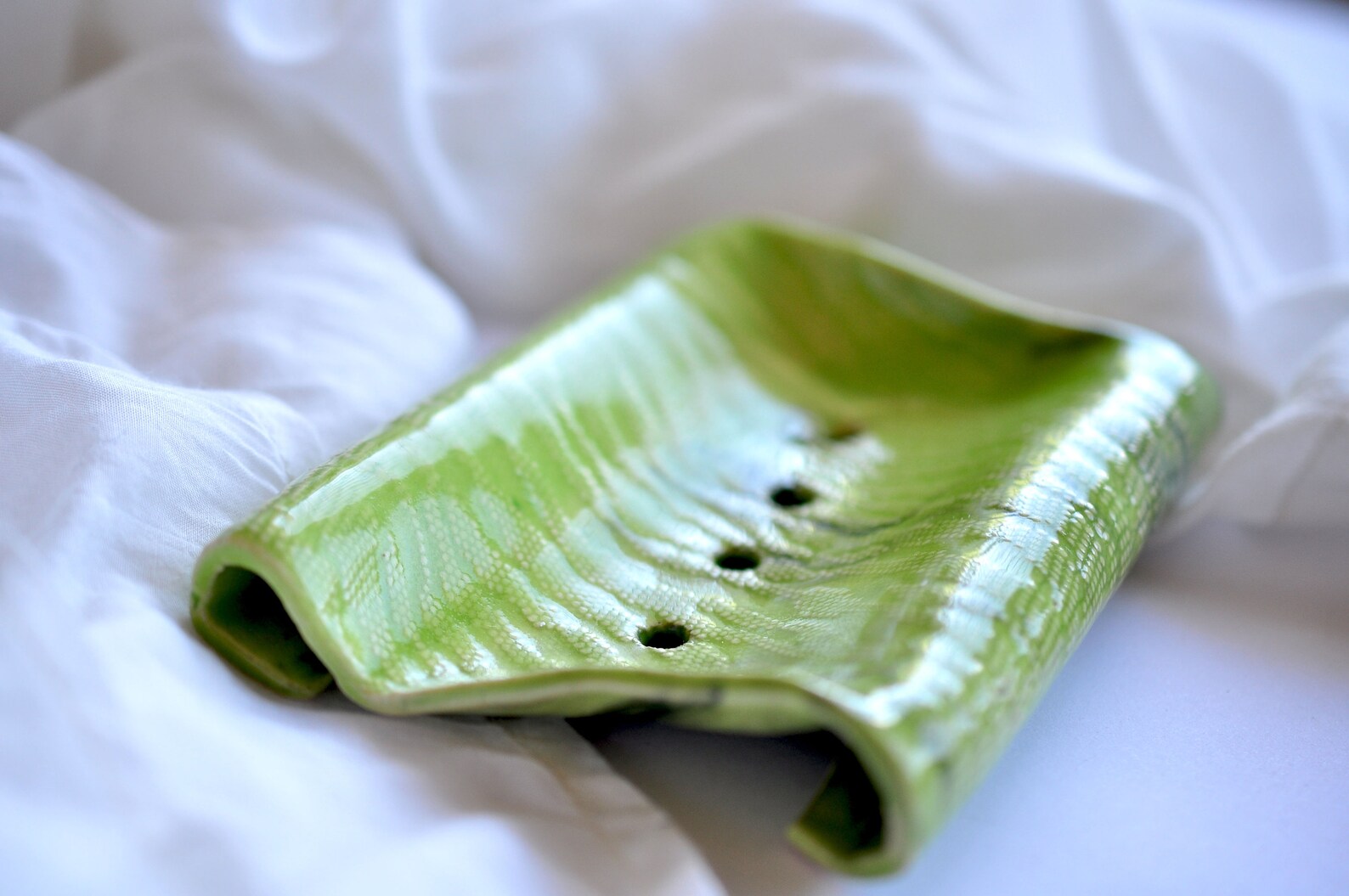 Green raised soap dish Handmade ceramic glaze Bathroom Etsy