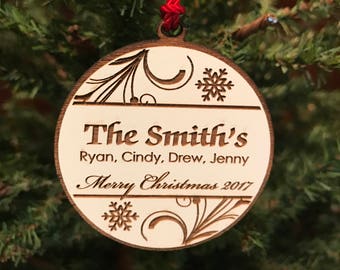 Ornamento di Natale della famiglia personalizzato, regalo di Natale di famiglia personalizzato, in legno incisa ornamento di Natale