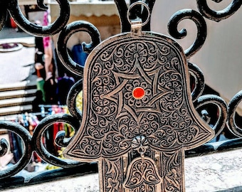 KHamsa wall decor, or hand fatima, wall hanging hamsa, metal hamsa decor home, (khamsa), la main de fatima with decorative motif Arabic