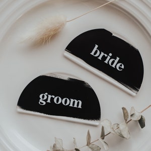 Bride & Groom Arch Table Placement Setting Signs - Bride and Groom Table Setting - Wedding Decor - Bride Groom Placecard White Ink