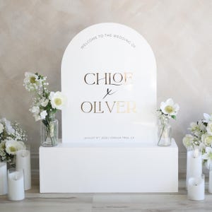 Welcome Acrylic Sign 3D Mirror Gold Names - Acrylic Wedding Signage - Welcome Sign - Modern Wedding Sign Personalized Sign for Entrance