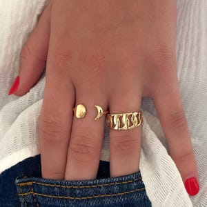 18k gold-plated moon and sun ring, delicate women's ring, chic open band, trendy jewelry, gift for women, Mother's Day gift