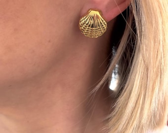 Gold-tone stainless steel shell stud earrings, summer earrings for women, trendy summer earrings for women, gift for women