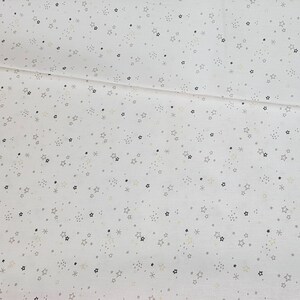Tela de impresión ETOILES gris dorado, 100% algodón Oeko Tex, tela bebé niño, fondo blanco, vendido por 50 cm x 150 cm
