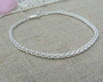 Solid 925 silver bracelet with epi chain.