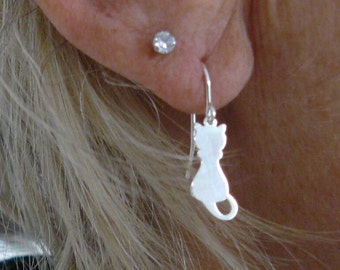 Boucles d'oreilles argent, breloques chats, silhouette chat, chat argent, cadeau, femmes, filles, enfants