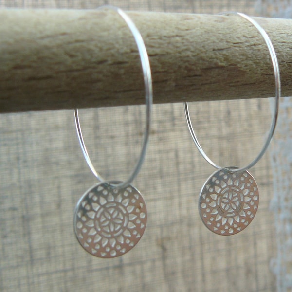 Sterling silver 925 hoop earrings with openwork medallions