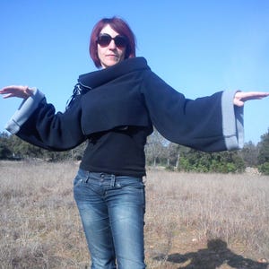 Fleece reversible Bolero black and grey