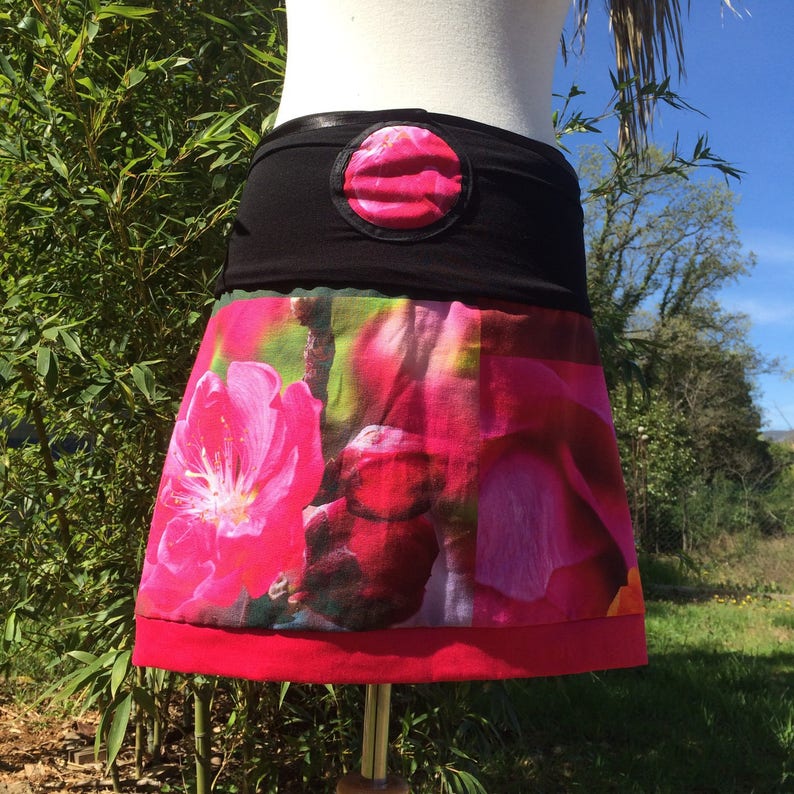 Robe Bustier /Jupe en Jersey Noir Coton Imprimé photo Fleurs ROSE image 3