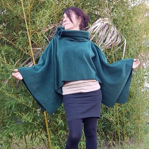 Cape skirt fleece, fleece skirt, green fleece poncho, cape pin matching green fleece, warm fleece skirt, warm cape