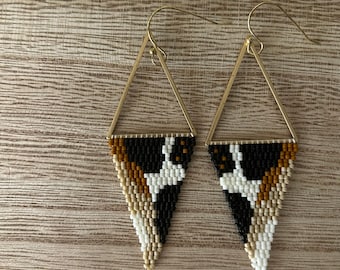The DOGWOOD // seedbead earrings