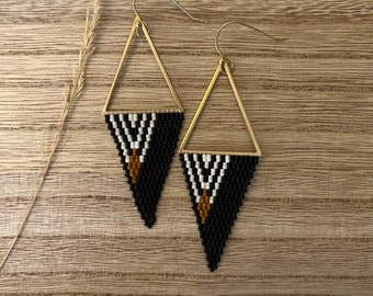 The TIPI // seedbead earrings