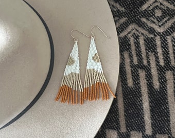 The GRAND PRAIRIE / handbeaded seedbead fringe earrings