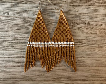 The KIOWA // boucles d'oreilles franges en perles de rocaille | boucles d'oreilles en perles | boucles d'oreilles en perles mates | boucles d'oreilles oranges