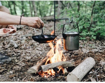 El ancla original Pan Mini Fire. Brazo oscilante. Camping al aire libre. Barbacoa al aire libre. Abran fuego. Equipo de bushcraft.