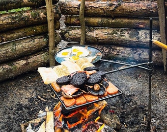 Grande ancre à feu. Bras oscillant de cuisson pour barbecue extérieur. Camping-car. Camping-car