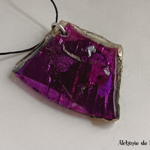 Collier violet upcycling en CD DVD image 5