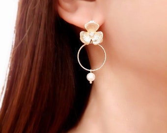 Camille - Gold plated flower bridal earrings circles and pearls, Chic country wedding jewelry, Civil wedding, Boho, Retro, Women's gift