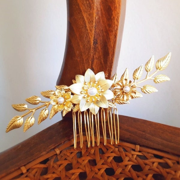 Peigne à Chignon Art Déco Doré Antique - Motif Floral Blanc - Style Années 1920 - Neuf (Réplique)