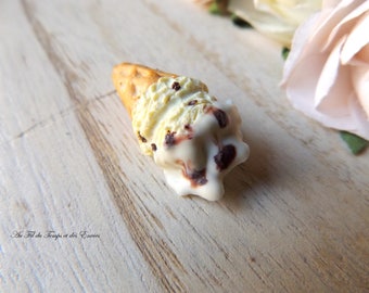 Summer Brooch Vanilla Ice Cream Cone