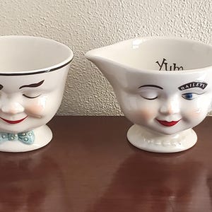 Bailey&#39;s Irish Cream Sugar & Creamer Set, Vintage from 1996. With Bailey&#39;s Logo over Eyes.