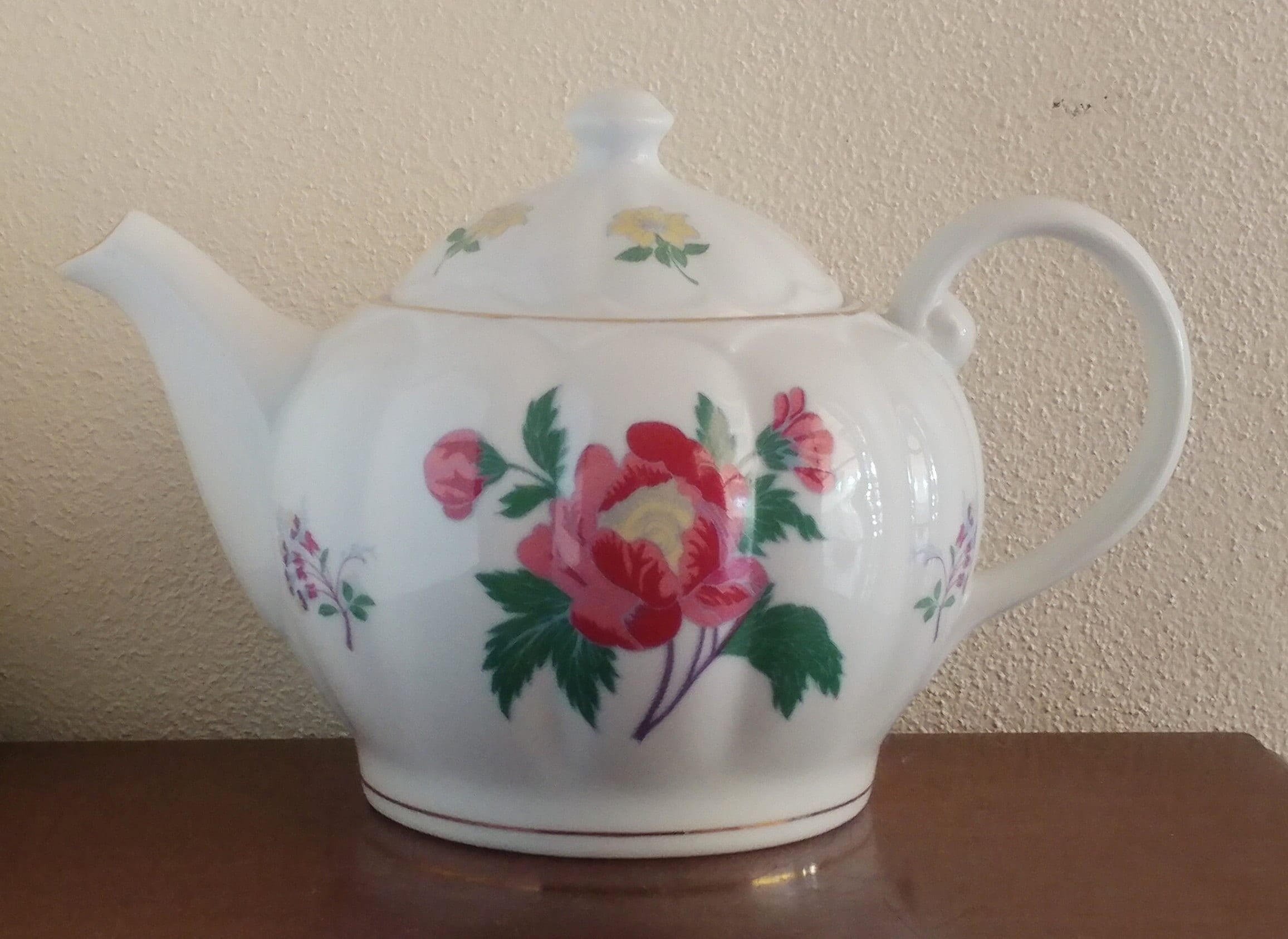 Laura Ashley 16 Ounce Teapot Vintage Collectible Laura Ashley - Etsy