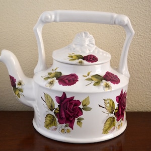 ARTHUR WOOD Teapot 6466 Staffordshire England 7” Roses Ivy, Fixed Handle